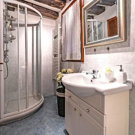 Apartment Palazzina Adorata - Venisejetaime Venice